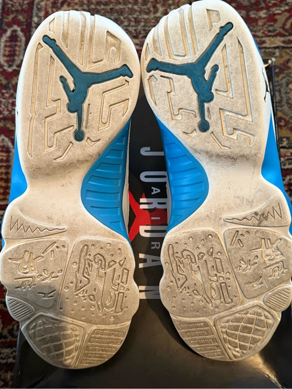 Jordan 9 Retro Powder Blue - Men’s High-Top Sneakers - White & Blue